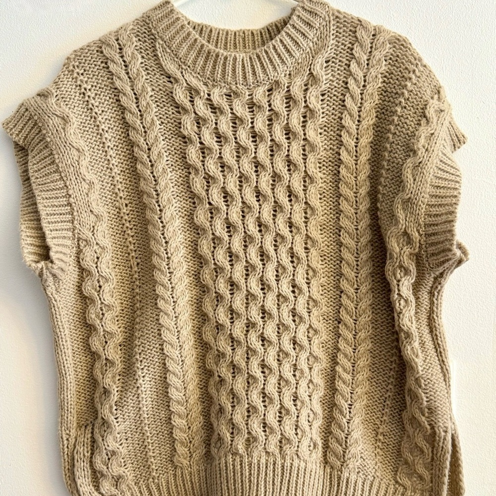 Sweater Vest
